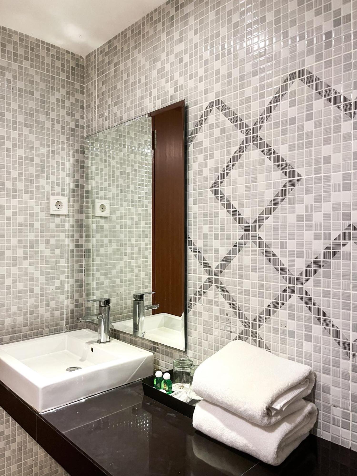 Sm Tower Hotel And Convention Berau Tanjung Redep Eksteriør billede